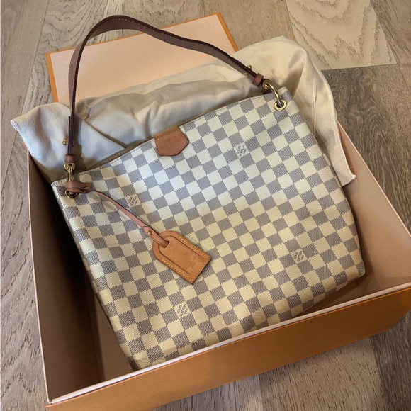 Louis Vuitton Handbags - Louis Vuitton Graceful PM